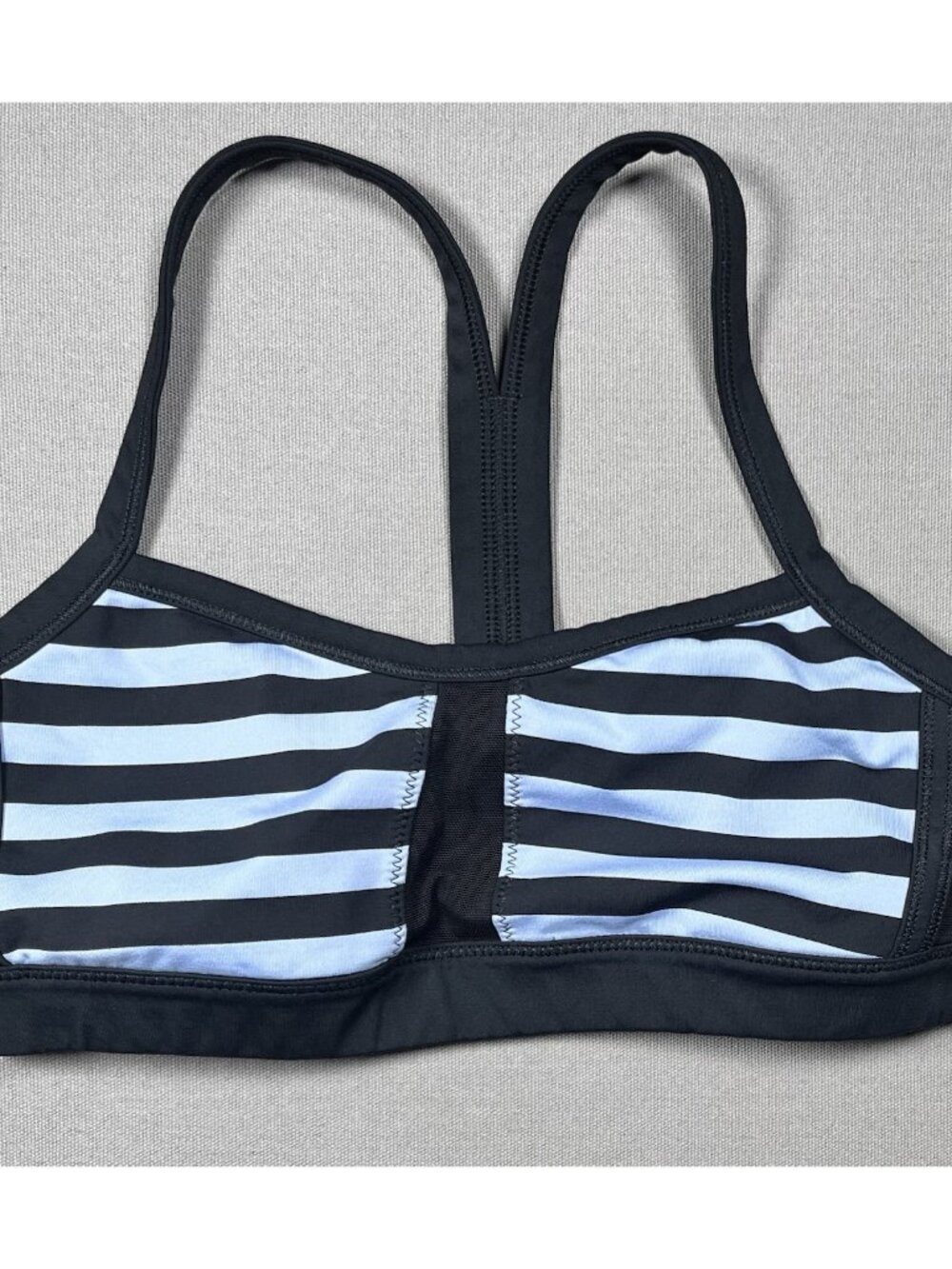 Lululemon Pump It Up Black Light Blue Striped Athletic Sports Bra - Women Size 6